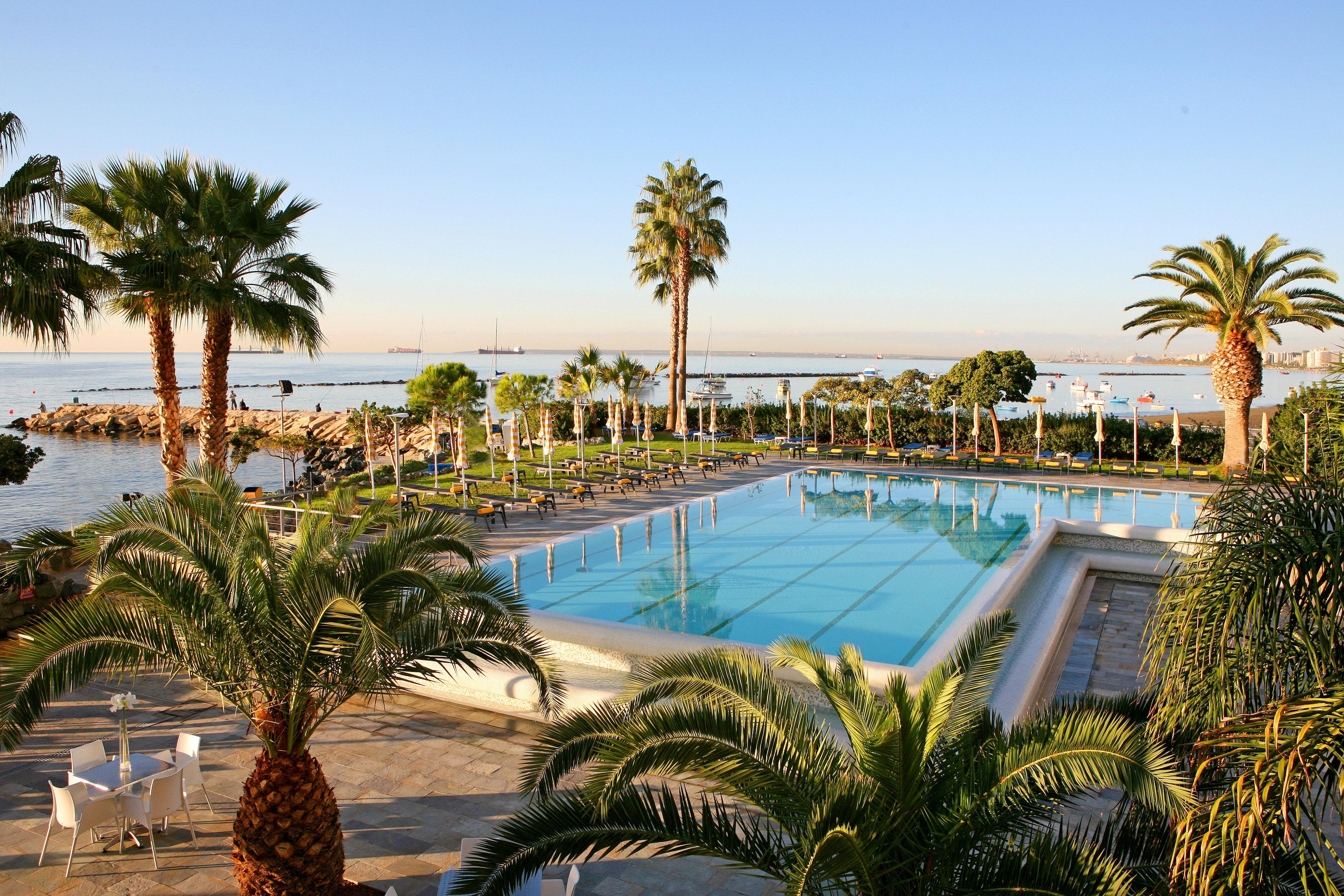 Crowne Plaza Limassol By Ihg Hotel Exterior foto