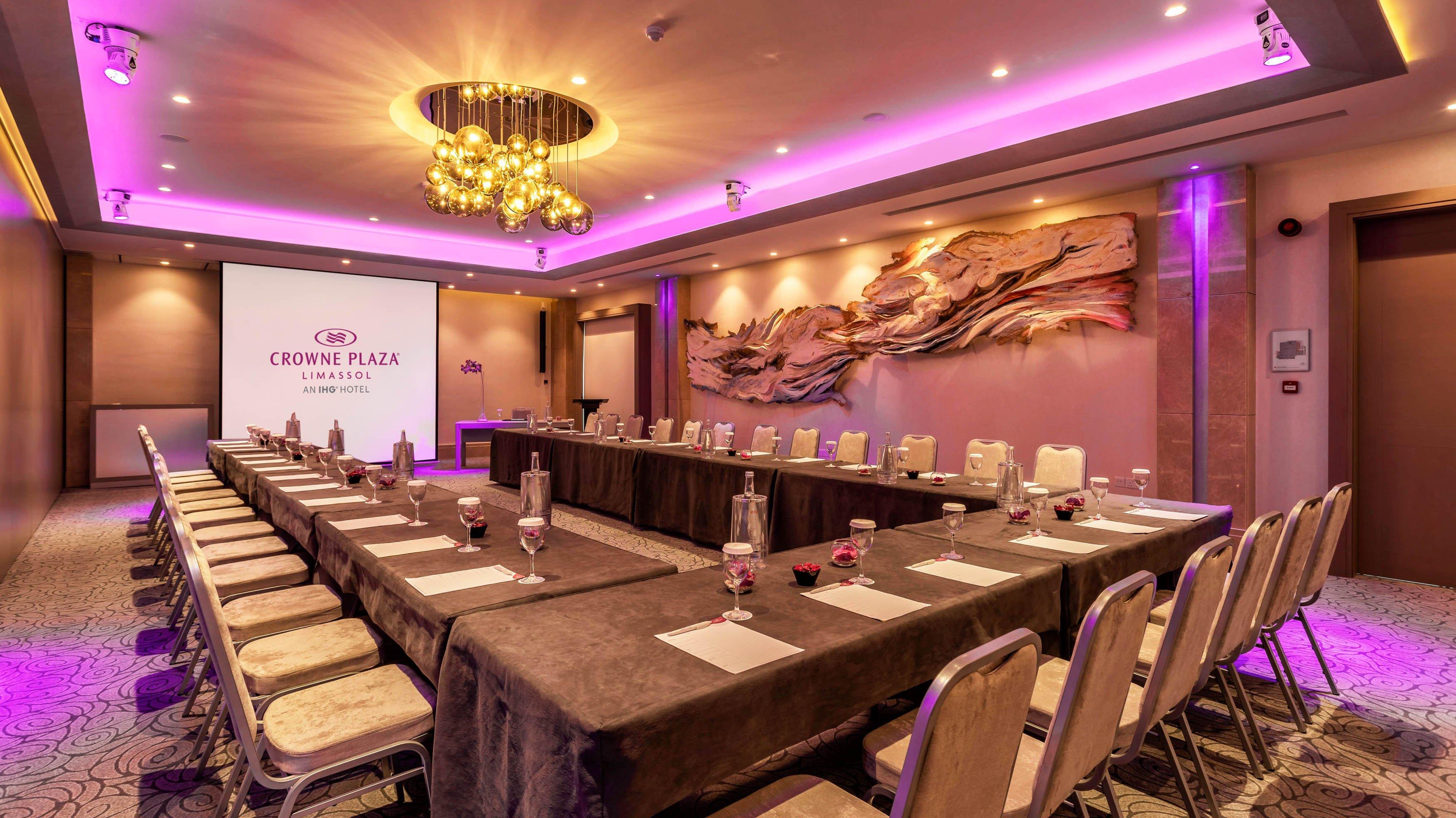 Crowne Plaza Limassol By Ihg Hotel Exterior foto
