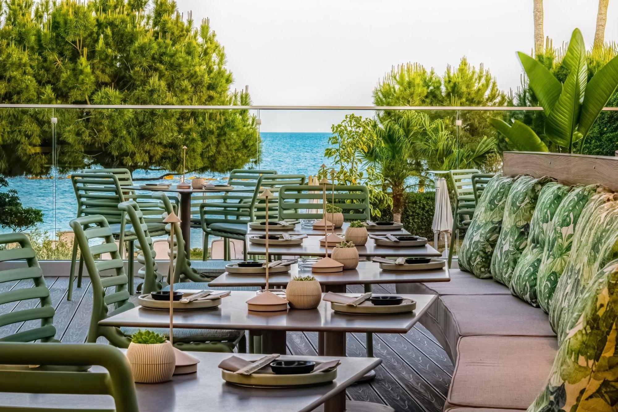 Crowne Plaza Limassol By Ihg Hotel Exterior foto